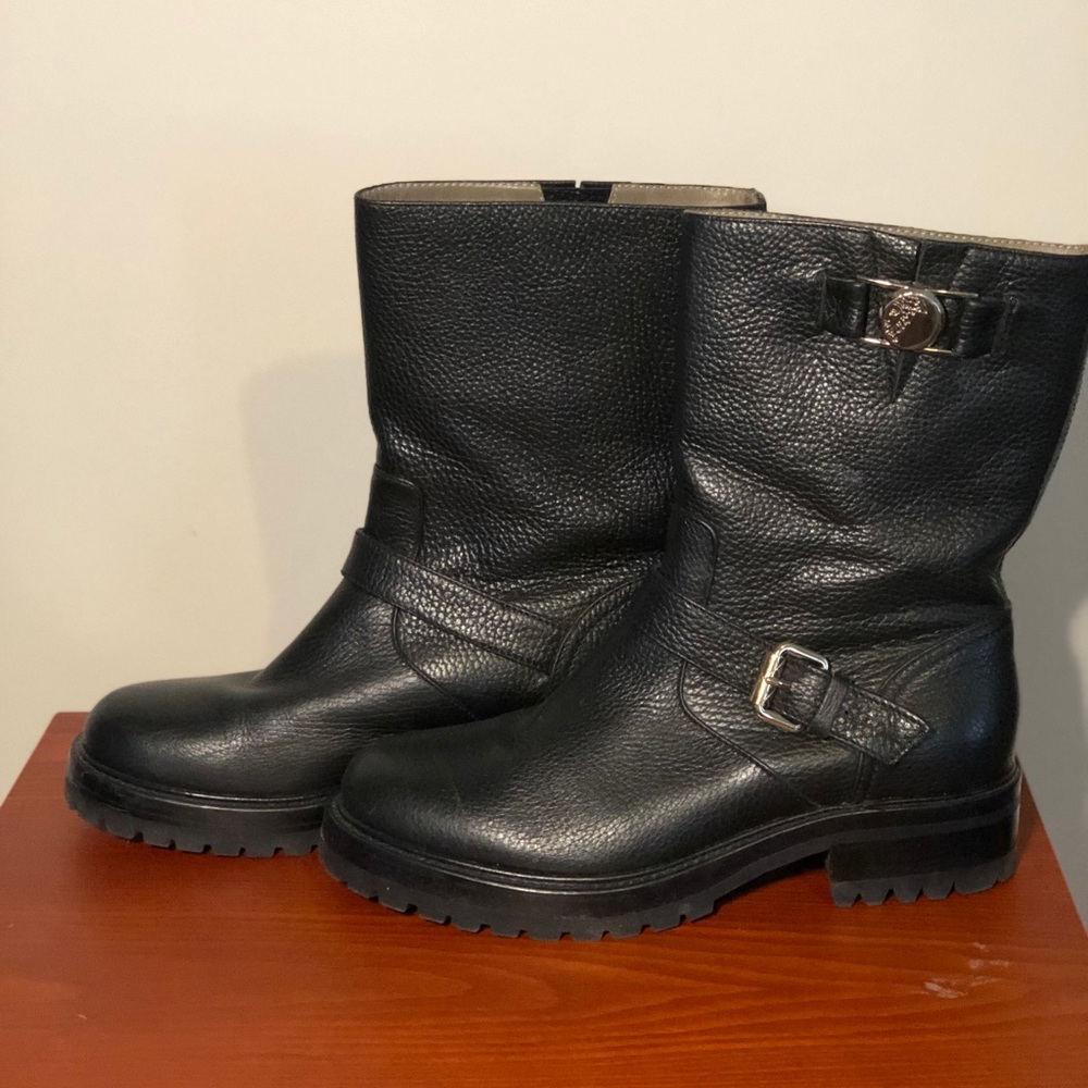 Versace motto boots